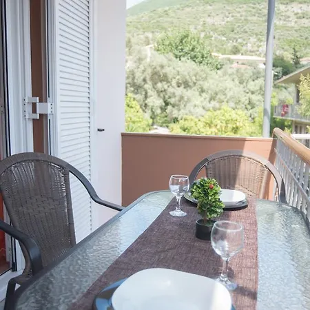 Ta Kavourakia Apartman