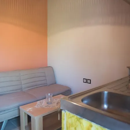 Ta Kavourakia * Mikrósz Jalósz