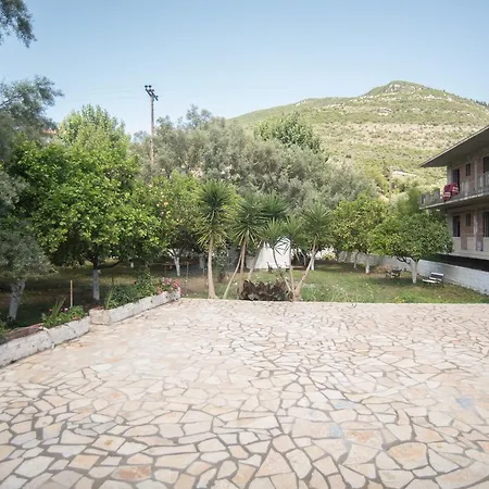 Ta Kavourakia Apartment Mikros Gialos