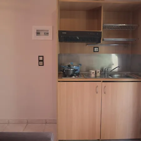Ta Kavourakia Apartment